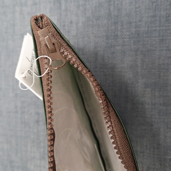 Coin Purse Wallet Post Consumer Recycled Material Sloth Saving Slowly Gift Fun - Picture 3 of 5